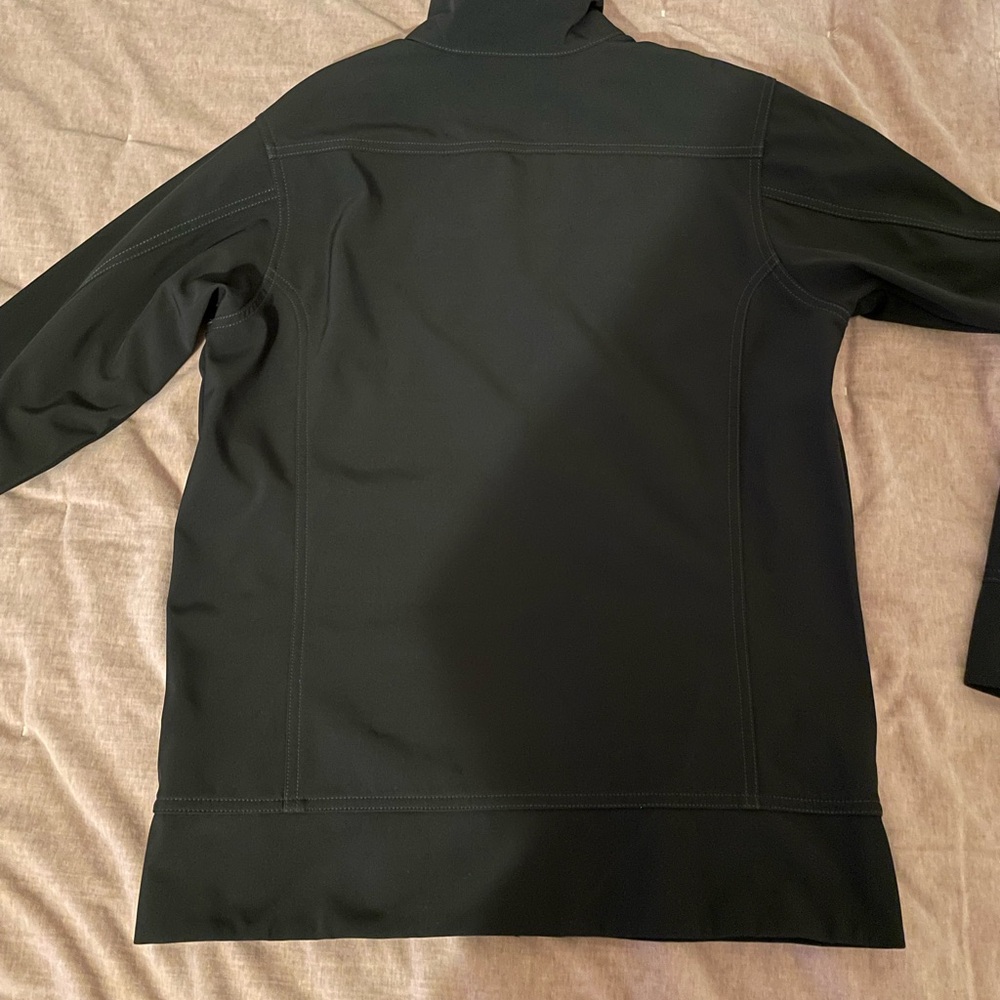 Black Patagonia Softshell Jacket - Picture 6 of 8